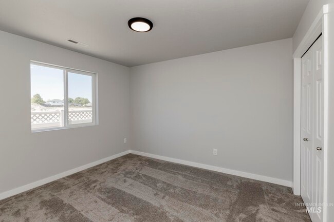 16718 Sentinel Ave, Caldwell, ID 83607 - photo 2