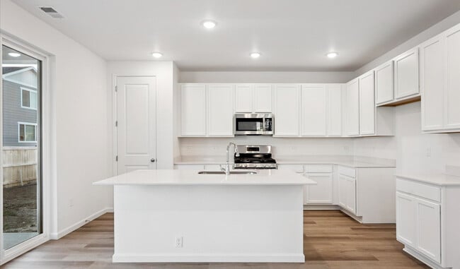 5430 Brangus Dr, Windsor, CO 80528 - photo 3