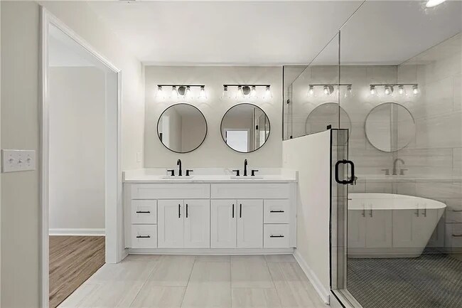 164 Chicamauga Ave SW unit 1 Bed, Atlanta, GA 30314 - photo 7