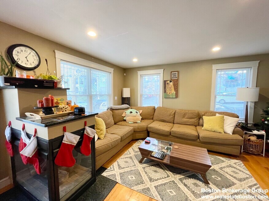 23 Iroquois St unit 1, Roxbury Crossing, MA 02120 - photo 1