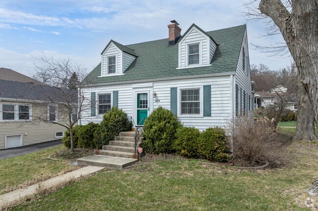 Merrill Algonquin Hills residents love the Cape Cod style home.