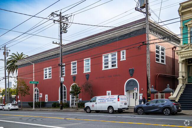 Cobb Elementary sits next to victorian homes.