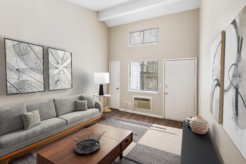 3707 Squaw Valley Dr SW unit d, Huntsville, AL 35805 - photo 1