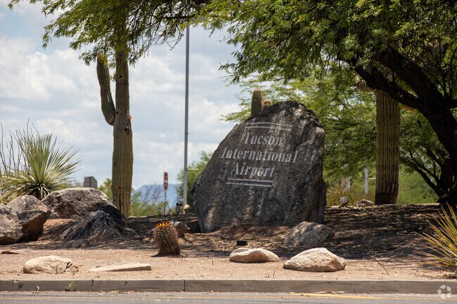 Tucson International Airport is 15 minutes from Midvale Park.