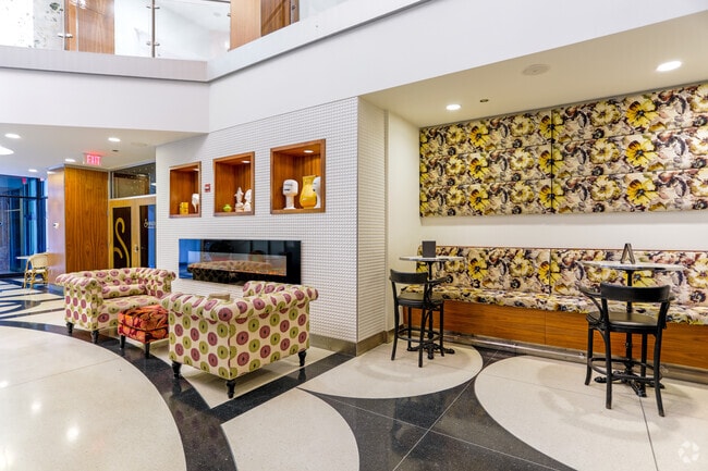 Soo Line, Minneapolis, MN 55402 - photo 2