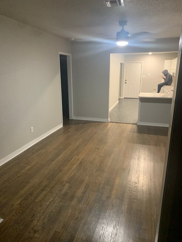 828 S 16th St, Chickasha, OK 73018 - photo 2