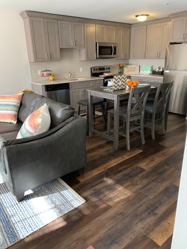 998 N Washington Ave unit 998 WASHINGTON AVE, Green Brook, NJ 08812 - photo 3