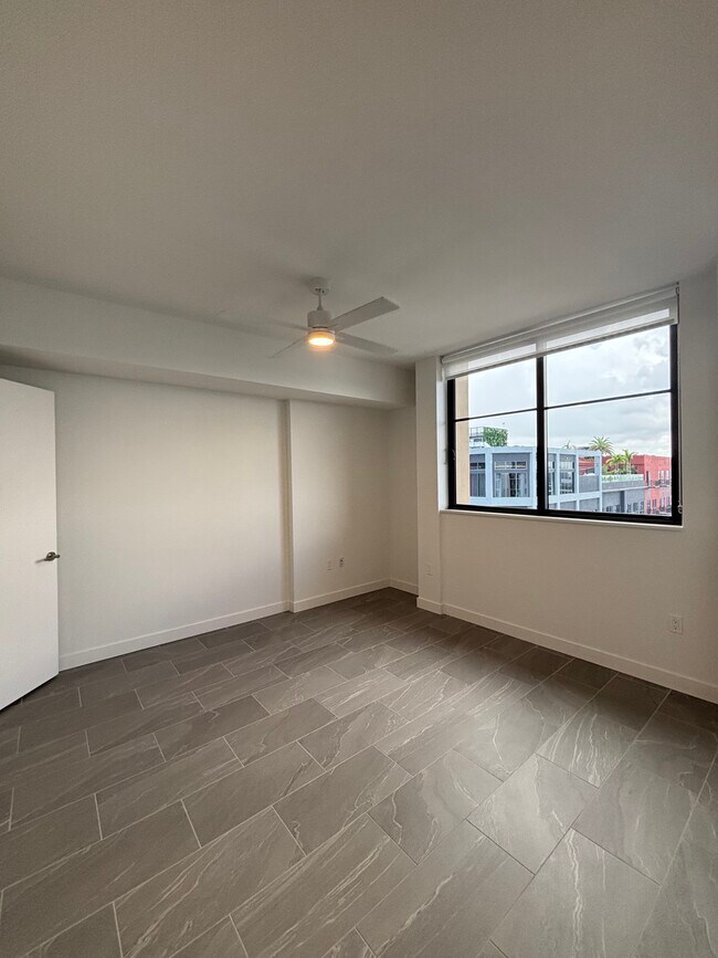 133 NE 24th St unit B19, Miami, FL 33137 - photo 6