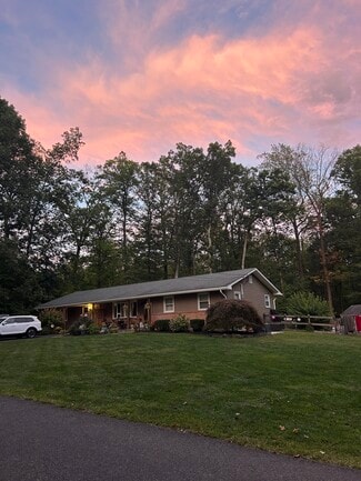 2043 Quarry Rd Unit 2043 A, Quakertown, PA 18951