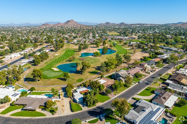Moon Valley Country Club offers a blend of social gatherings and sportive challenge.