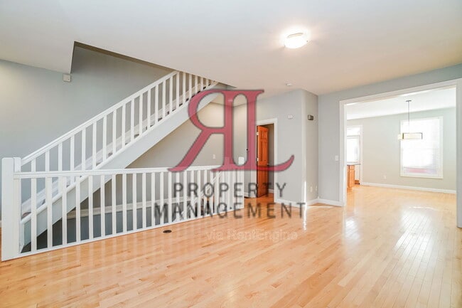 57 E Prescott St, Columbus, OH 43215 - photo 5