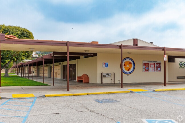 Palos Verdes High School students enjoy sea breezes on the hill.
