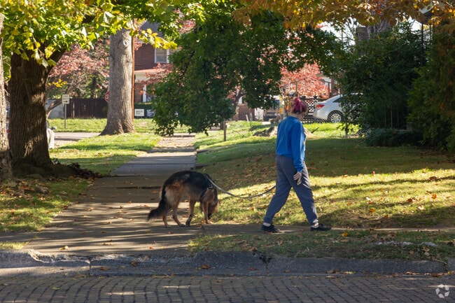 Fairfield gives residents a suburban feel while still being close to amenities.