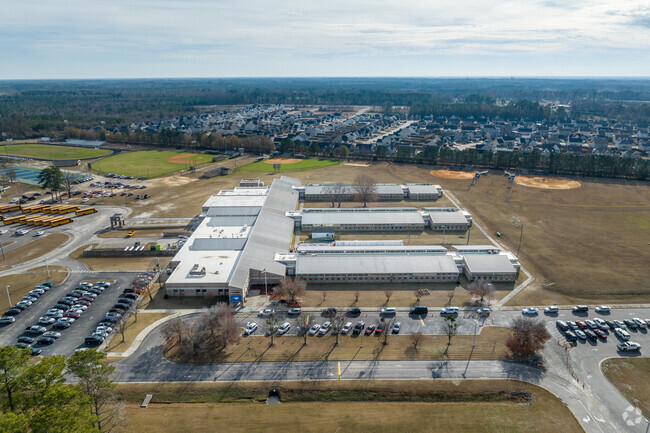 Mac Williams Middle School in Cape Fear is rated as an above average school.