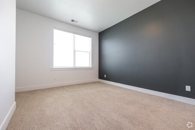 1BR, 1BA - 799SF - Bedroom