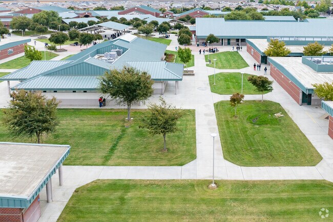 Dixon High School has many places for children to relax between classes.