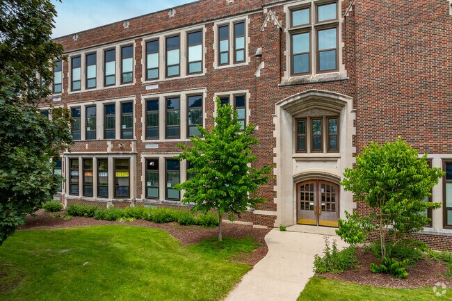 Fort Howard Elementary School.