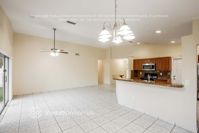 18961 NW 77th Ct, Hialeah, FL 33015 - photo 5