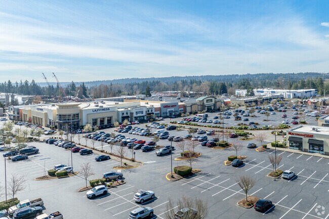 Federal Way Crossings is a 220,000 square foot shopping center that offers everything you need in Kitts Corner Washington.