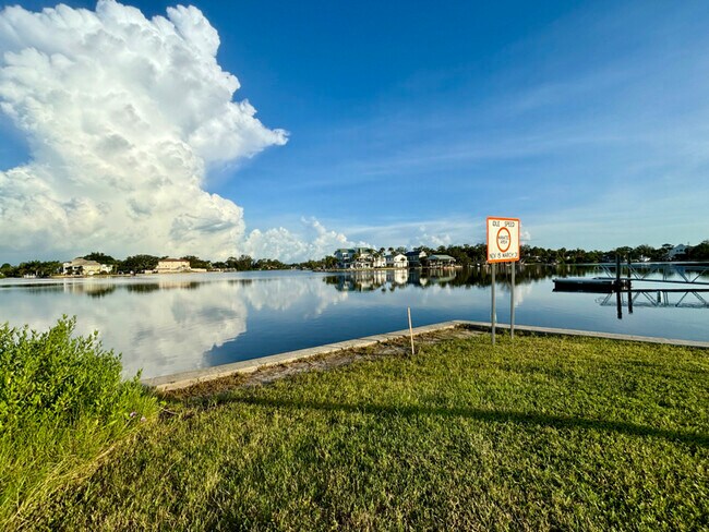 105 S Spring Blvd unit 9, Tarpon Springs, FL 34689 - photo 7