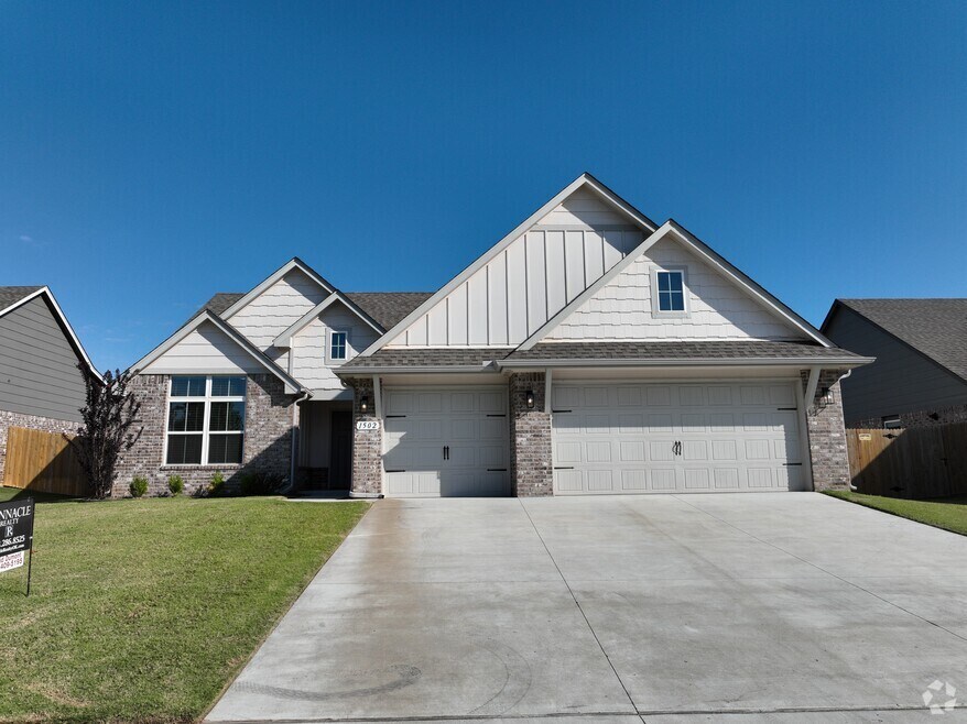 1502 E Utica Place, Broken Arrow, OK 74011 - photo 2