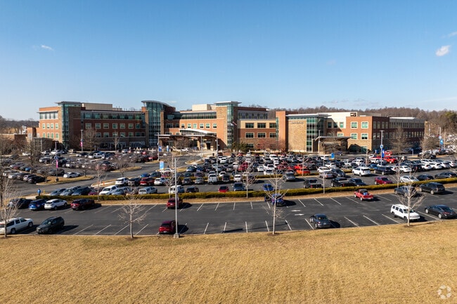 World-class health care is located near Abingdon at Johnson Memorial Hospital.