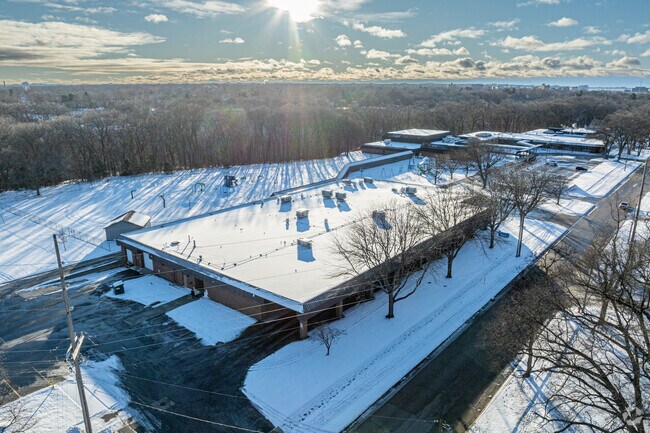 Lakeshore Learning Center is located in Muskegon, Michigan.