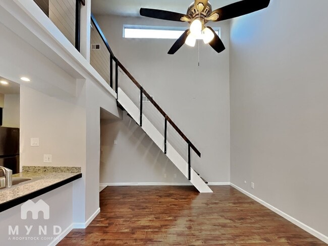 7525 Holly Hill Dr unit 64, Dallas, TX 75231 - photo 7