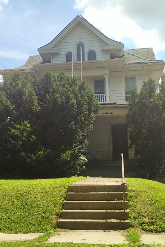 945 W William St Unit 1st floor, Decatur, IL 62522