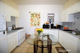 54 Egmont St, Brookline, MA 02446
