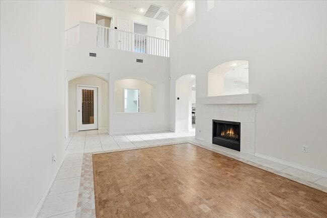 1339 Echo Creek St, Henderson, NV 89052 - photo 5