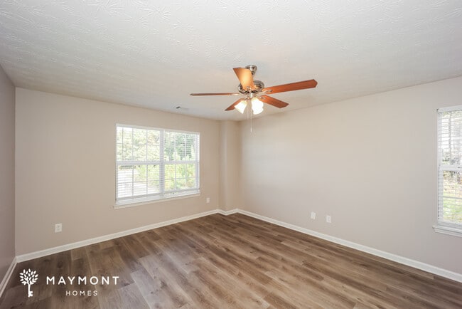 313 Sarasota Ln, Locust Grove, GA 30248 - photo 7