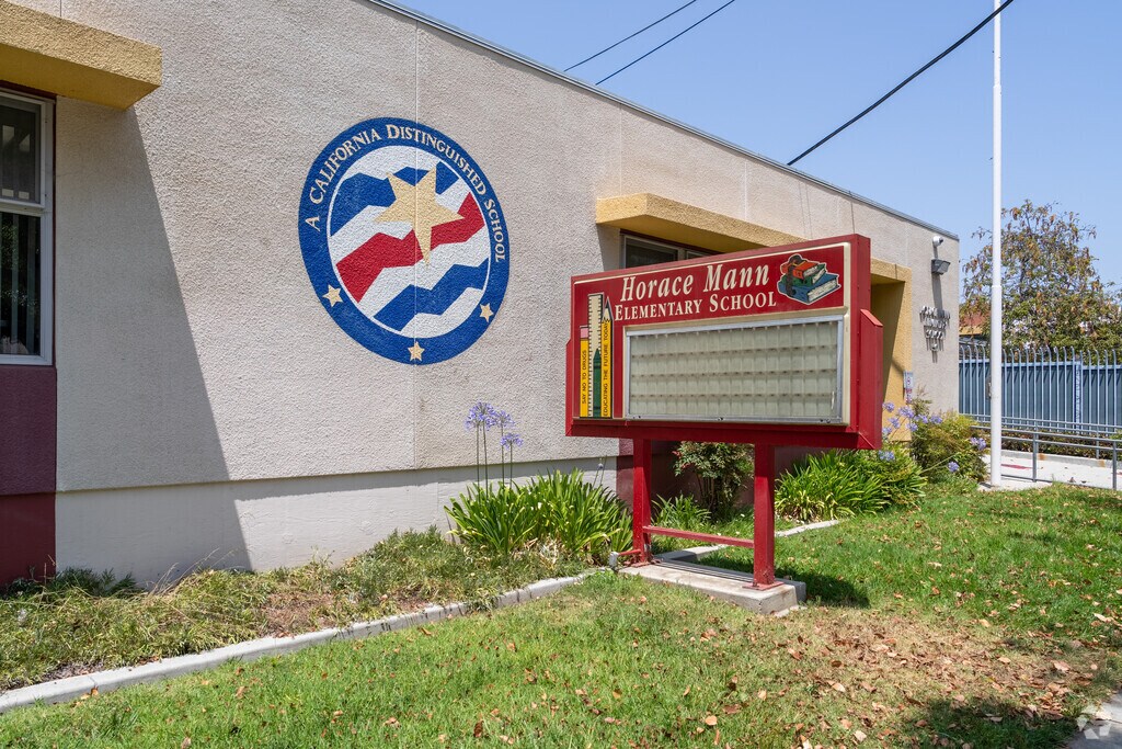 Led by Principal Rosa Alonso, the academic leadership has contributed to Horace Mann being named a California Distinguished School for strong standardized test results and equity.