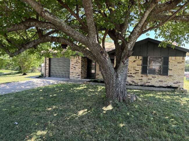 2009 Pleasant Ln, Copperas Cove, TX 76522 - photo 3