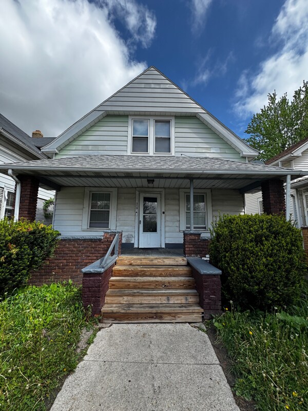 319 E Streicher St Unit 2, Toledo, OH 43608