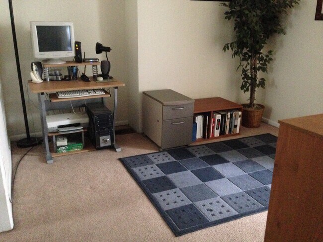 1924 Harcum Way, Pittsburgh, PA 15203 - photo 4