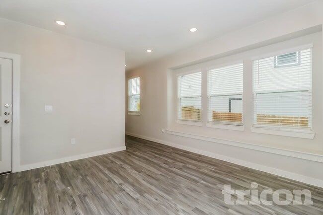 620 Raglands Rd, Leander, TX 78641 - photo 2