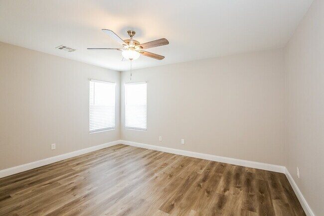 6494 W Haleh Ave, Las Vegas, NV 89141 - photo 7