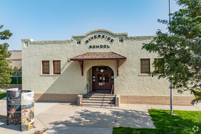 Dual Immersion Academy School is a Public Pre-K & Elementary School in Grand Junction, CO.