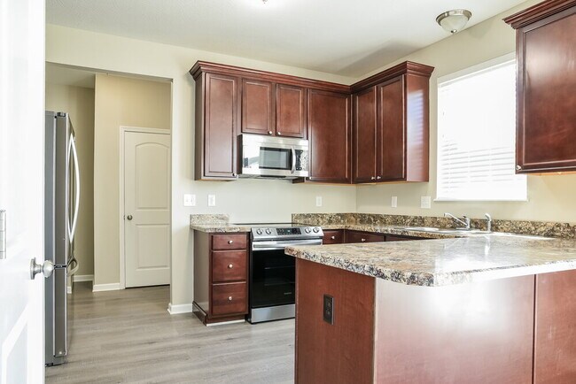 25 W Twin Maple Ave, Lithopolis, OH 43136 - photo 7