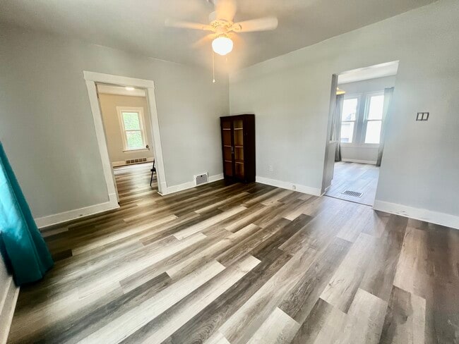 5432 25th Ave unit Upper, Kenosha, WI 53140 - photo 7