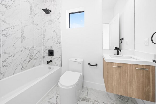 526 SW 2nd St unit 1, Miami, FL 33130 - photo 7