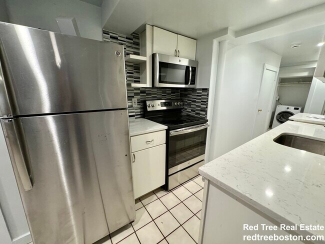 145 Chiswick Rd, Brighton, MA 02135 - photo 3