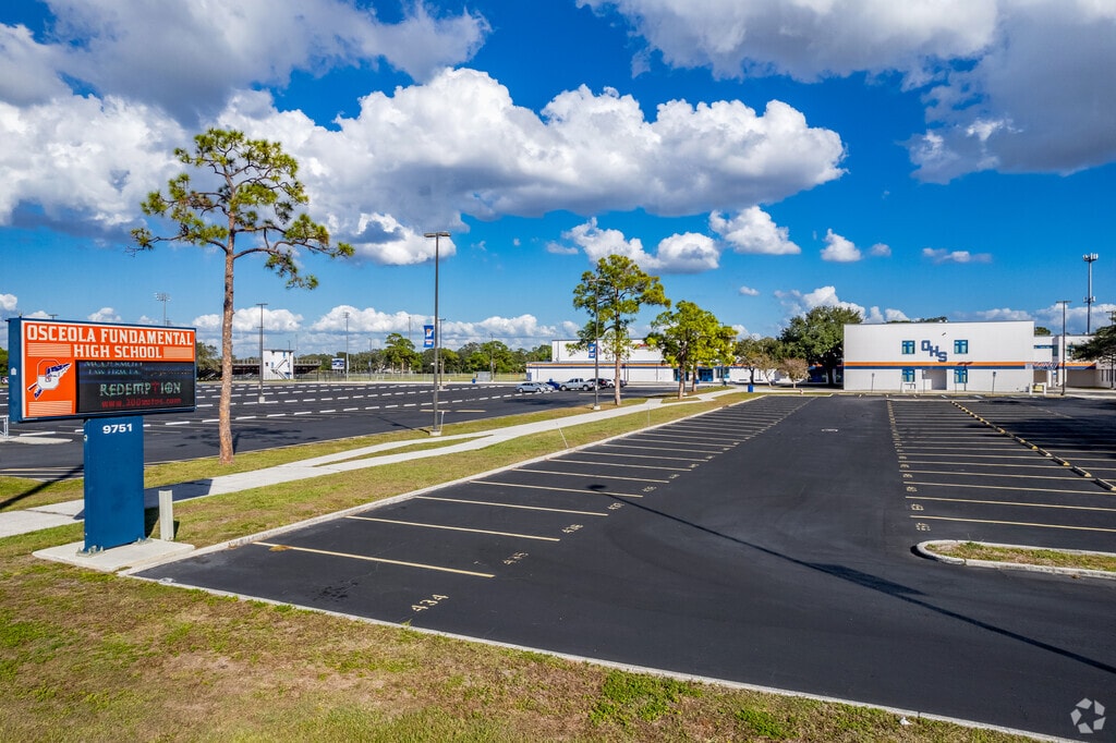 Osceola Fundamental high school serves the Seminole, FL area.