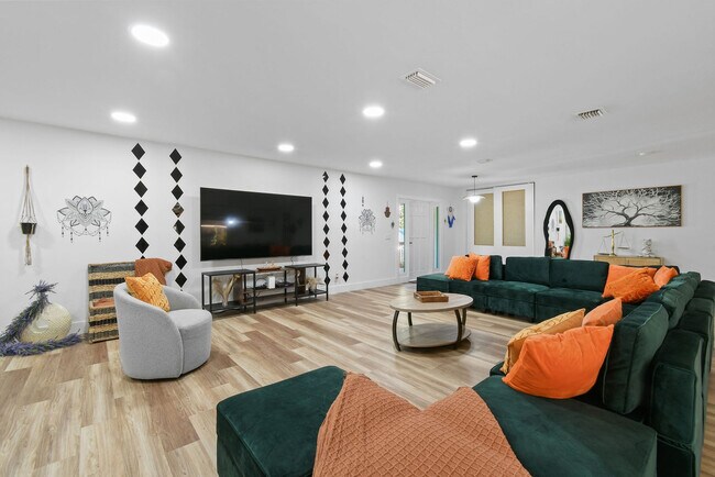 13014 46th Ct N unit ID1326862P, West Palm Beach, FL 33411 - photo 3