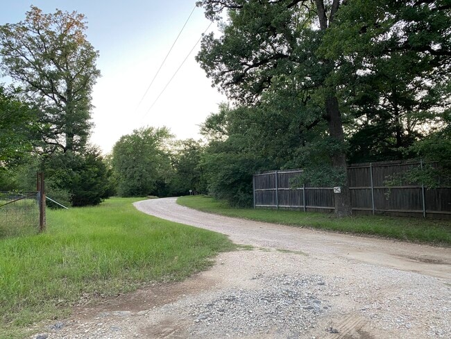 11150 Lafountain Ln, Bryan, TX 77808 - photo 5