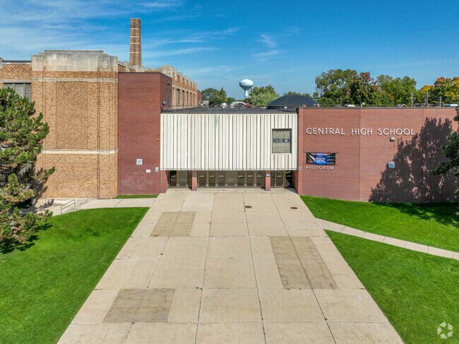 Central High School, in the heart of West Allis places a strong emphasis on teamwork.