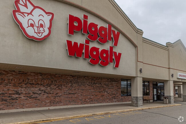 Piggly Wiggly is there for all of McKinley residents' grocery needs.