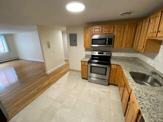 230 Babcock St Unit 4C, Brookline, MA 02446