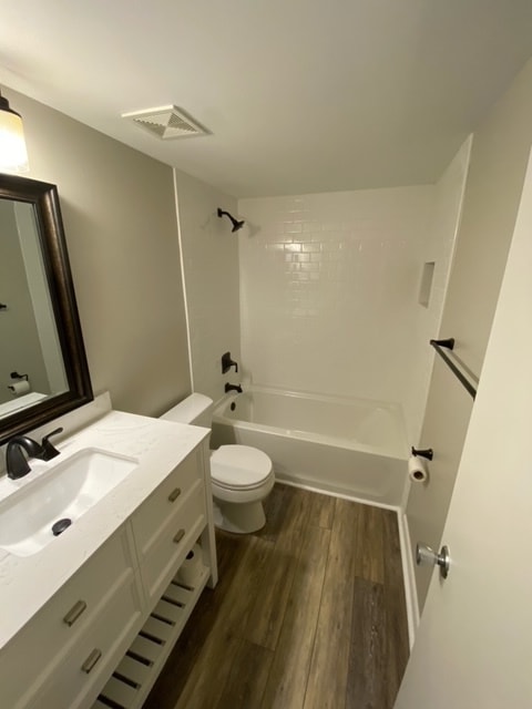 Hallway Bethroom